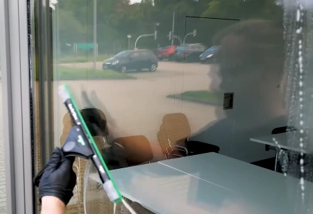 Window cleaning service Visalia CA